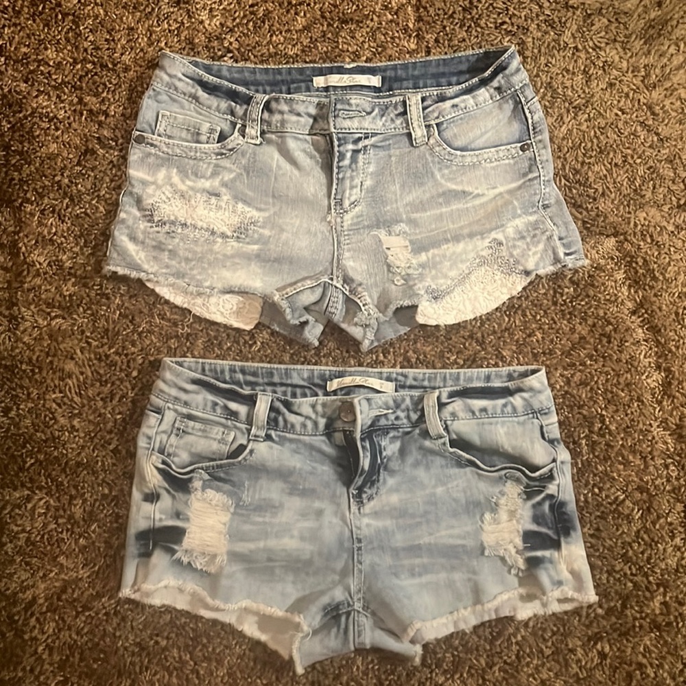Bundle pair of vanilla star shorts